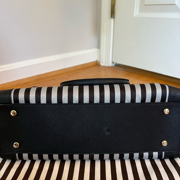 Henri Bendel Miss Bendel Striped Caryall Bag - Picture 7 of 14